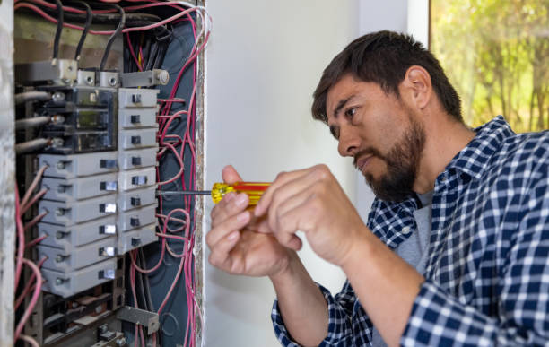 Best Local Electrician Companies  in Stuart, IA